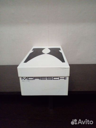 Коробки фирменные жёсткие (Италия)