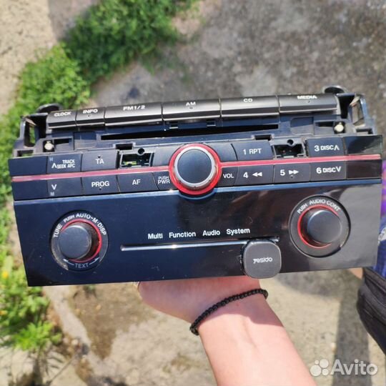 Штатная магнитола Мазда 3 бк