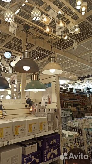 Два серых плафона с лампочками новые