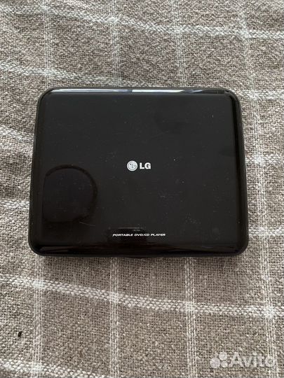 Портативный видеопроигрыватель LG