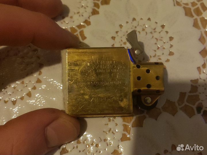 Зажигалка бензиновая zippo