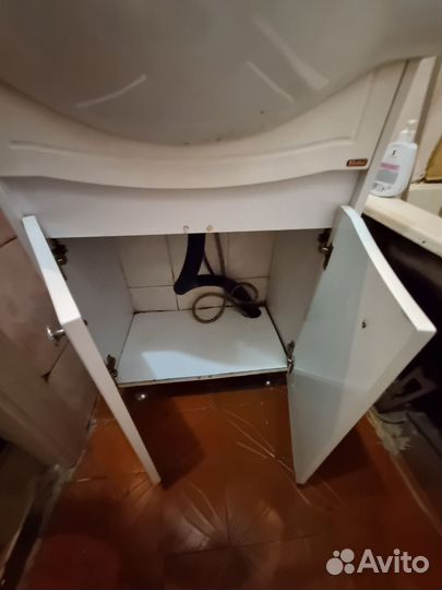 Тумба для ванной с раковиной + полка с зеркалом