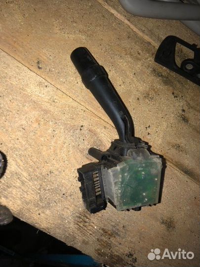 Переключатель дворников Toyota Avensis T250 2.4