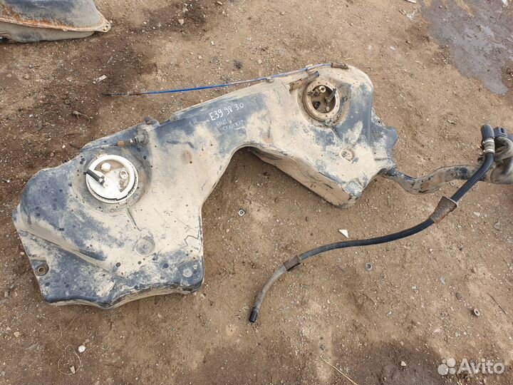 Бензобак бак топливный bmw 5 e39 бмв 5 е39 в сборе