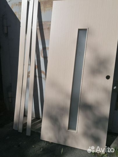 Двери межкомнатные 2м на 900 и 2м на 800