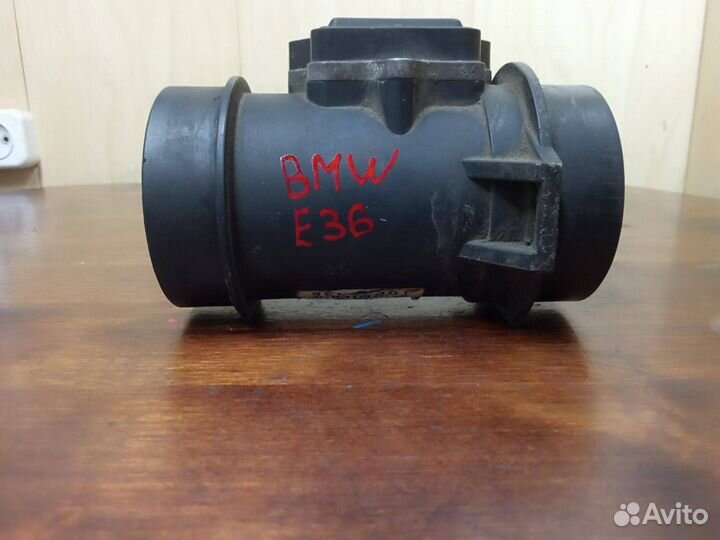 Датчик массового расхода воздуха BMW E36 2.0