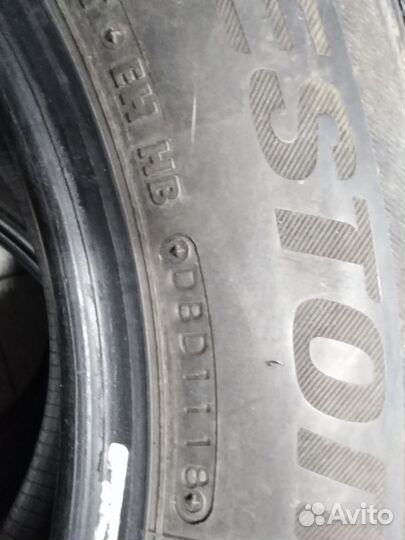 Bridgestone Blizzak DM-V2 215/65 R16