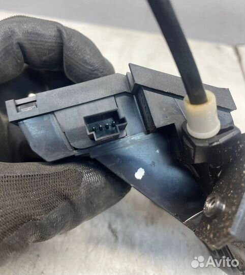 Замок багажника, A1737500185 Mercedes-Benz E W211 2002 - 2009 года