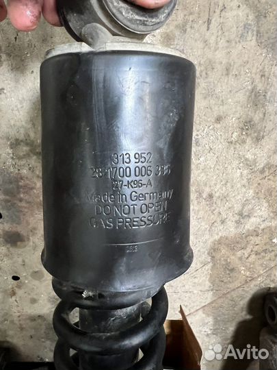 Амортизаторы кабины боковые actros