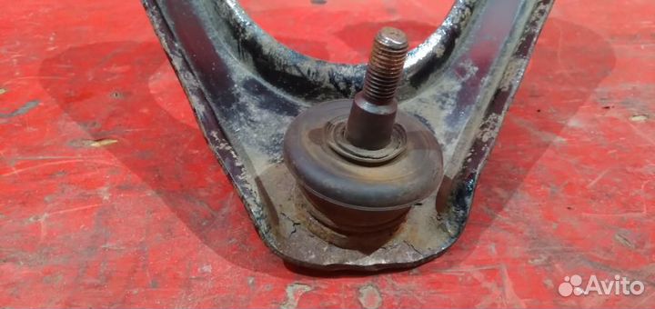 Хонда аккорд 4 рычаг передний левый верхний