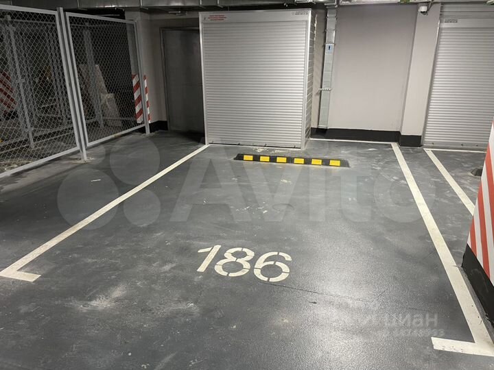 Машиноместо, 20 м²