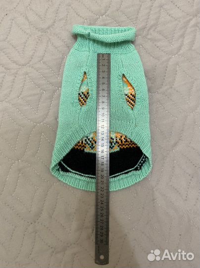 Одежда, обувь и не только для маленьких собак