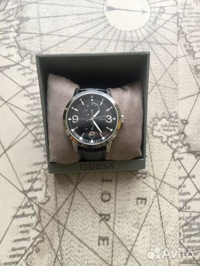 Часы Guess