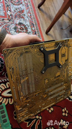 Материнская плата с процессором