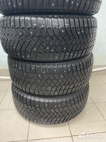 Michelin X-Ice North 2 235/55 R19