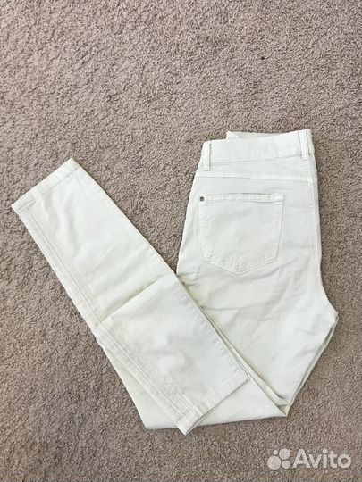 Джинсы белые