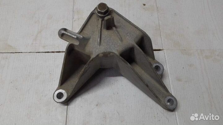 Кронштейн опоры двигателя Opel Опель Astra J Астра