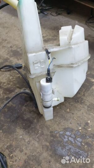 Бачок омывателя Volvo xc90