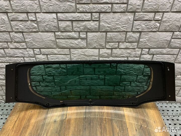 Opel zafira C Стекло двери багажника