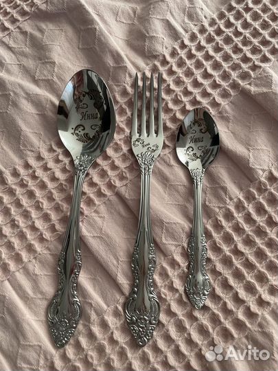 Именные столовые приборы