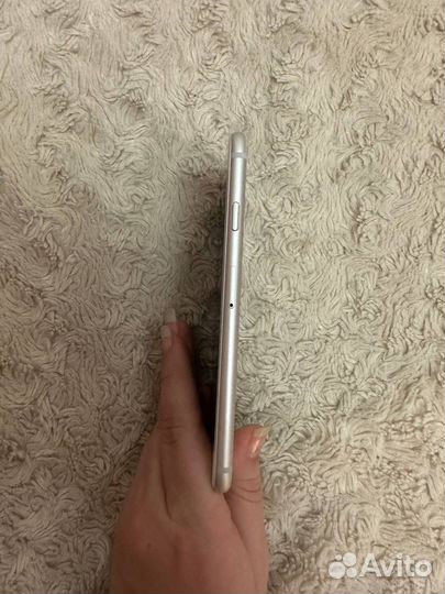 iPhone 6S, 32 ГБ