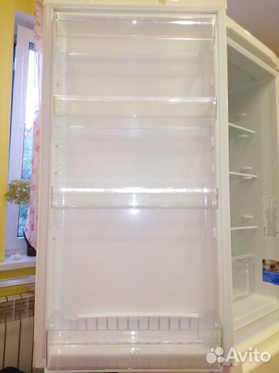 Холодильник бу No Frost Indesit