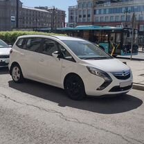 Opel Zafira 1.4 AT, 2014, 65 000 км, с пробегом, цена 1 690 000 руб.