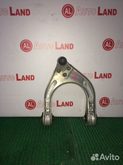 Рычаг верхний передний правый Mercedes-Benz E320