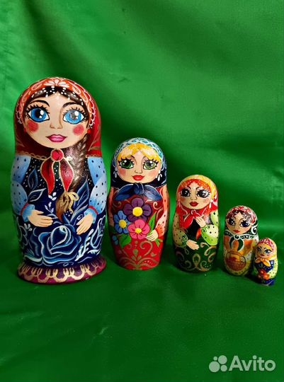 Матрёшки, броши, подставки под благовония