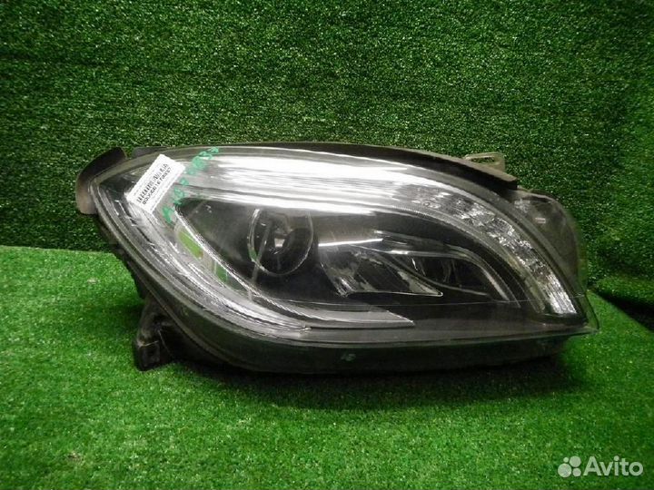 Фара правая Mercedes-Benz M-Class
