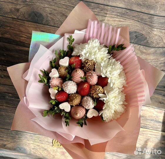 Букет из клубники. Съедобные букеты на выпускной