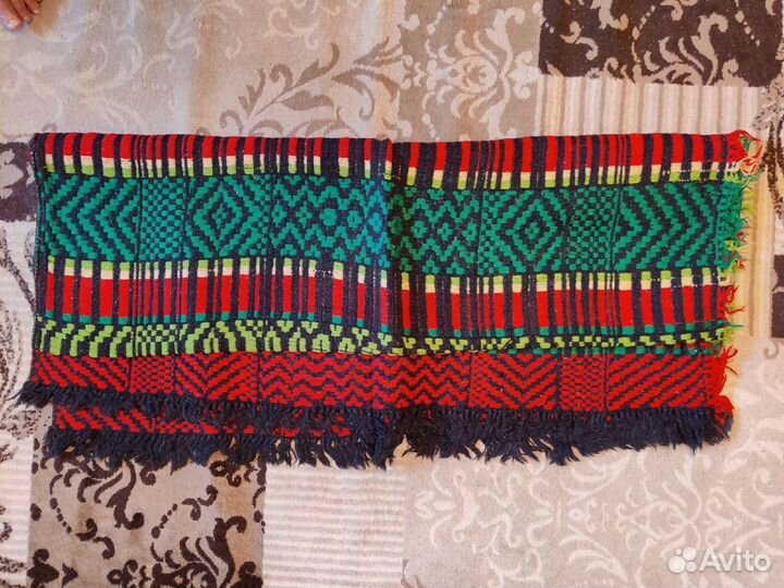 Пледы шерстяные 2 шт