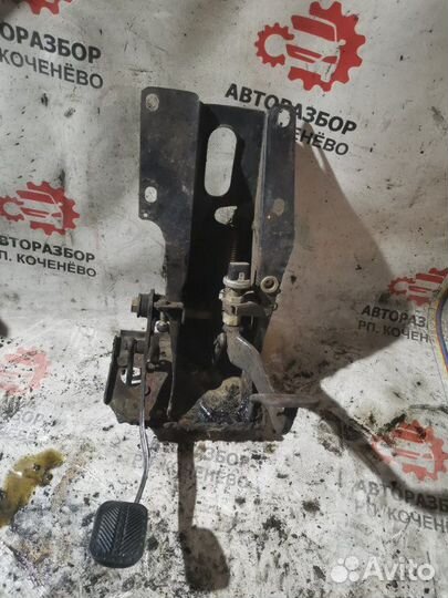 Педальный узел Лада 2106