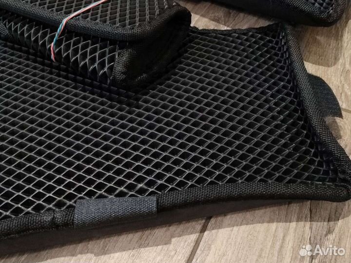 Автомобильные коврики eva