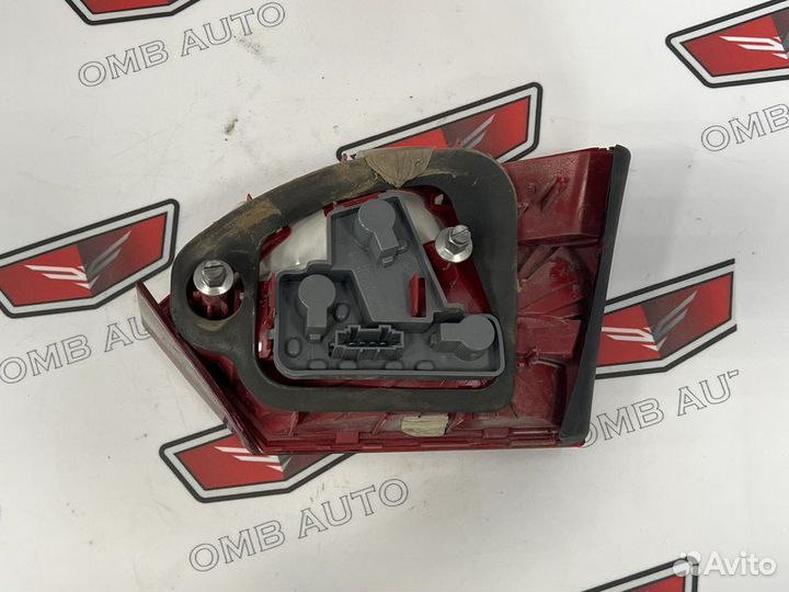 Фонарь задний левый Фольксваген Джетта 6