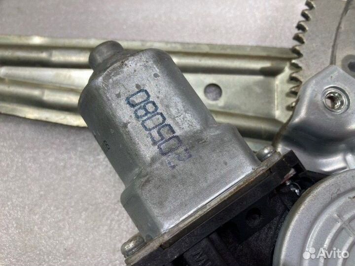 Стеклоподъемник задний левый Nissan Juke HR16 2012