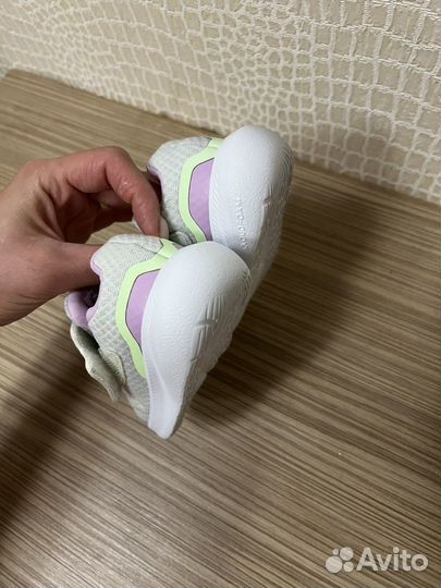 Кроссовки Adidas 20