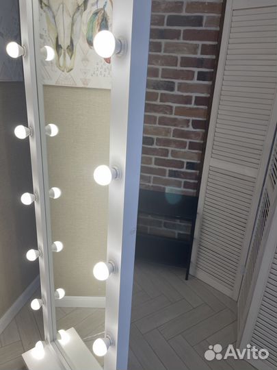 Гримерное зеркало