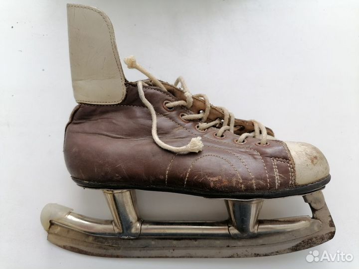 Коньки размеры 32-33