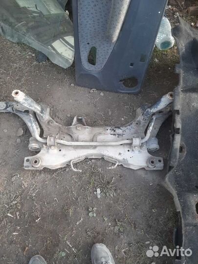 Передний подрамник ford focus 2 в сборе