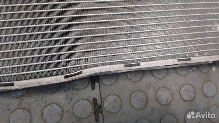 Радиатор охлаждения двигателя Volkswagen Caddy