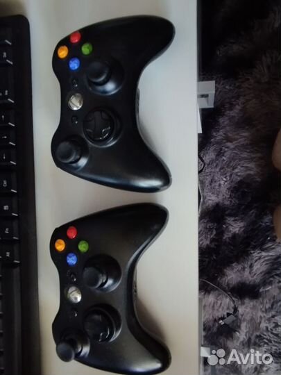 Xbox 360 с 2 джойстиками