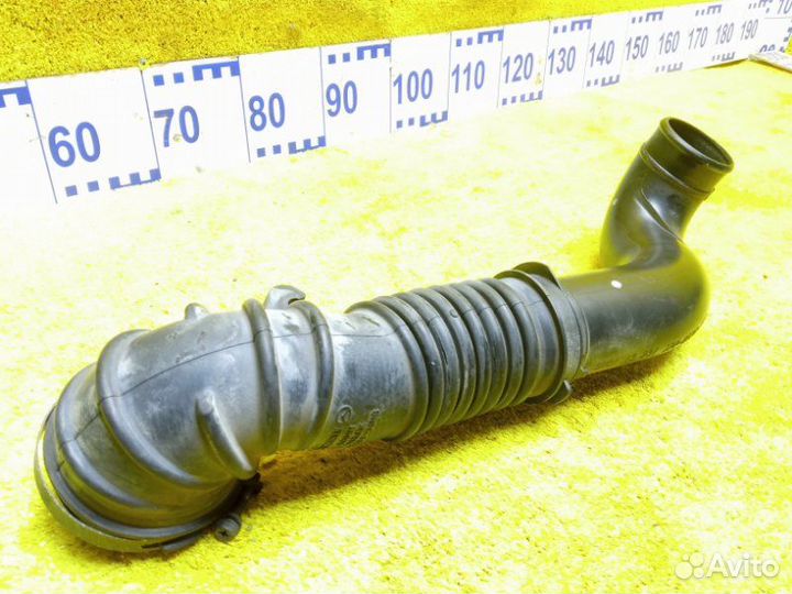 Патрубок воздушного фильтра передний Mazda Atenza