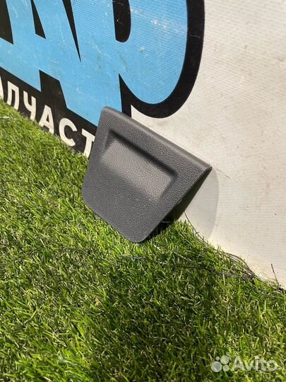 Обшивка крышки багажника Volkswagen Jetta 7 2019