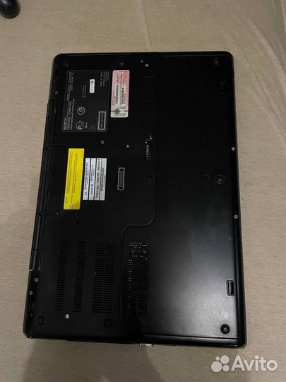 Sony vaio VPC-SE1V9R