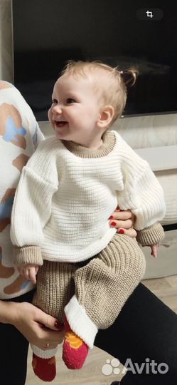 Вязаный костюм детский