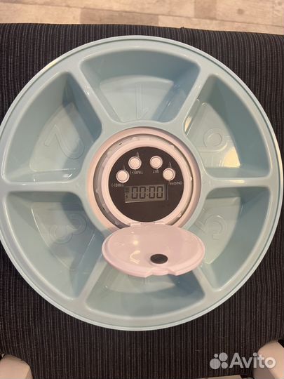 Автоматическая кормушка для животных