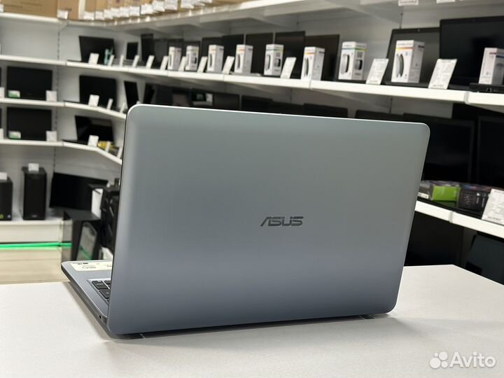 Asus 15.6