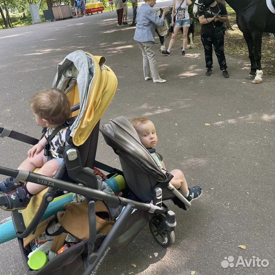 Коляска для двойни