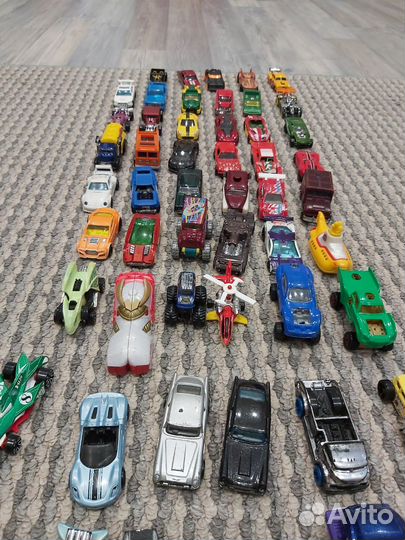 Hot wheels машинки